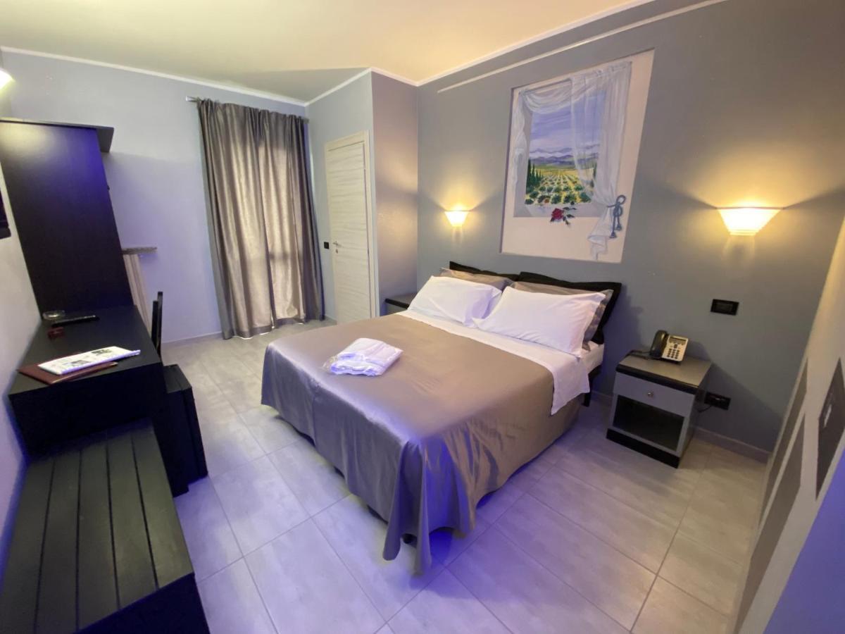 J Hotel Orbassano Extérieur photo