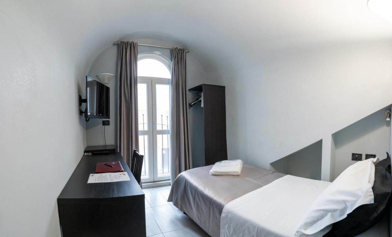 J Hotel Orbassano Extérieur photo