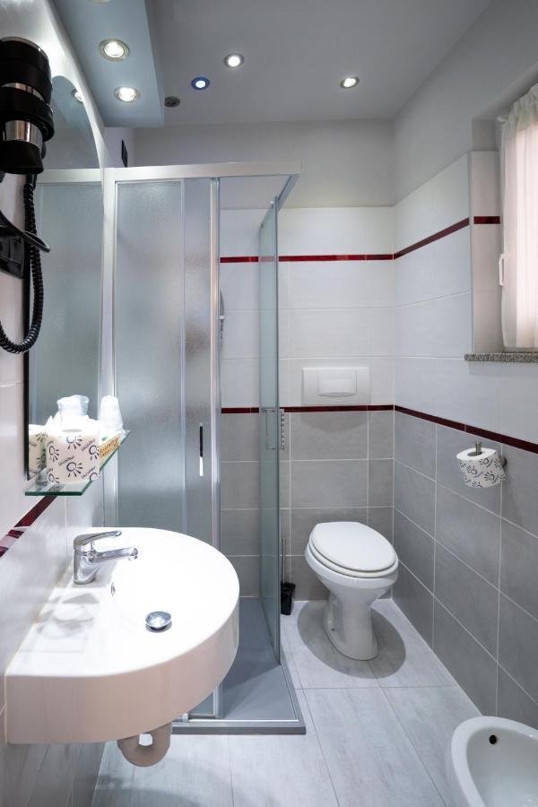 J Hotel Orbassano Extérieur photo