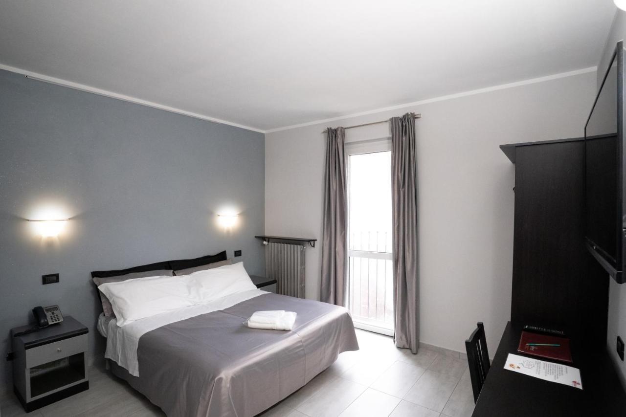 J Hotel Orbassano Extérieur photo